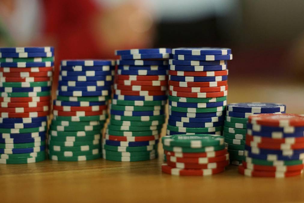 Gamification Trends in Online Casinos: Enhancing Player Experience